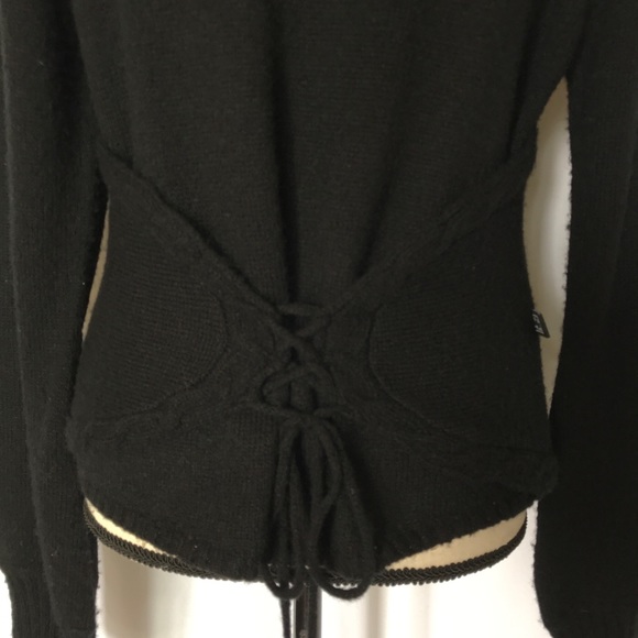 ART- black sweater with front or back waist ties - Picture 9 of 12